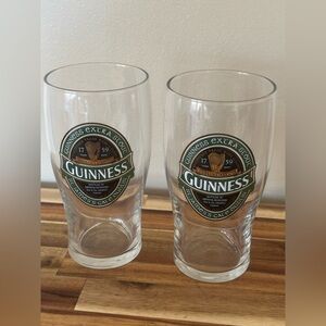 Set of 2 Guinness Extra Stout Pint Glasses – St. James’s Gate Dublin